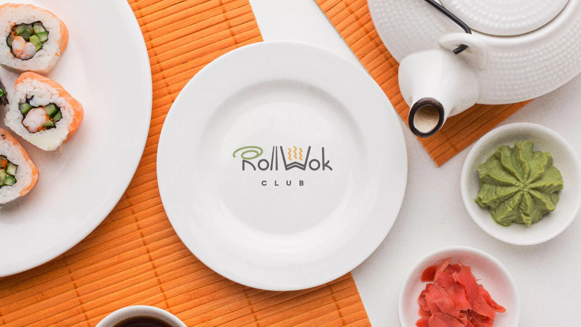 Разработка логотипа и фирменного стиля суши-бара «Roll Wok Club» в Карабулаке